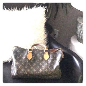 Louis Vuitton speedy 40